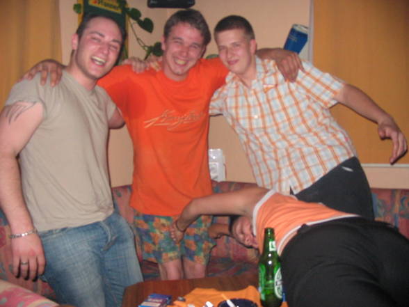 Me + Friends (fortgehen) - 