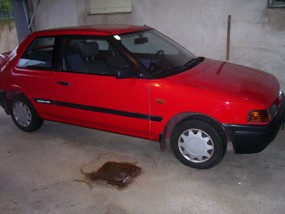 Mazda 323 - 