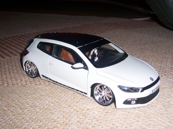 Modellautos Touran vs. Scirocco - 