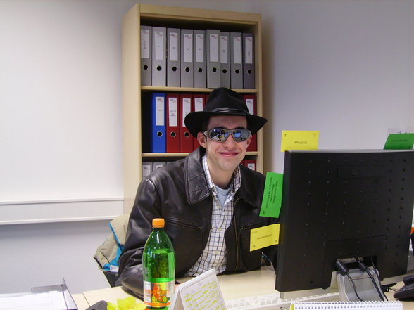 Fasching 2007 crazy office - 