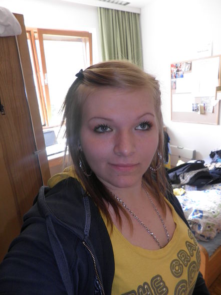 ich, neu, blond,..xD - 