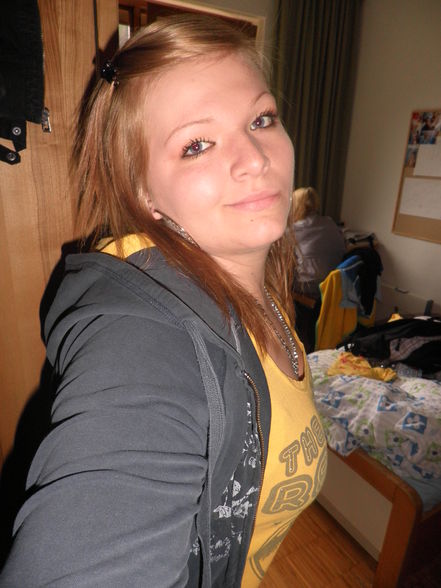 ich, neu, blond,..xD - 