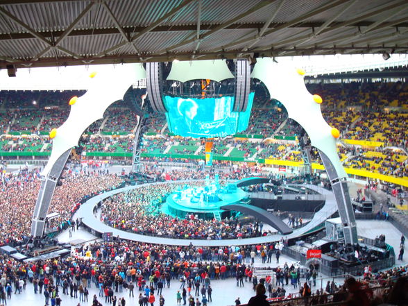 U2 30.08.2010 Wien - 