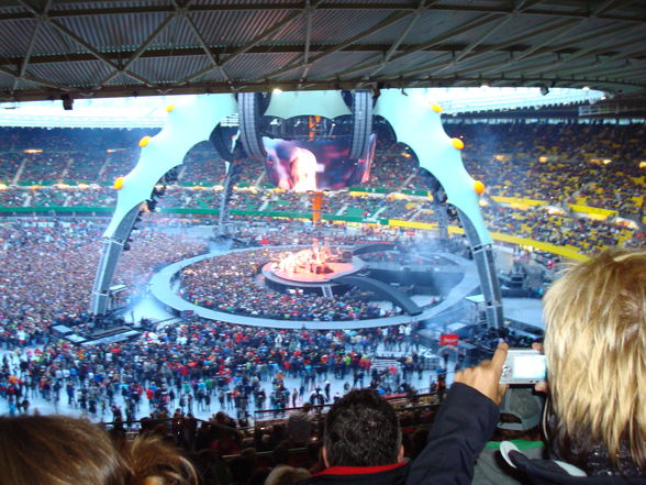 U2 30.08.2010 Wien - 