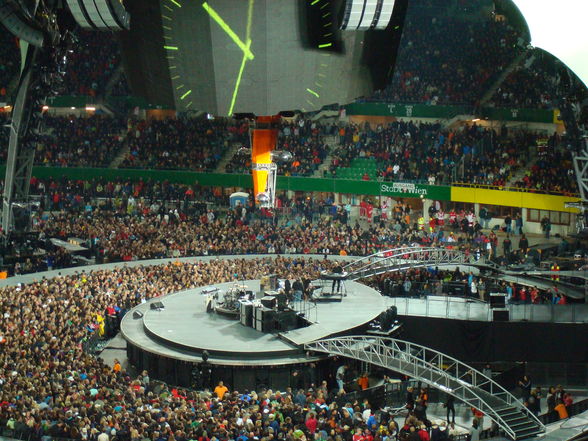 U2 30.08.2010 Wien - 