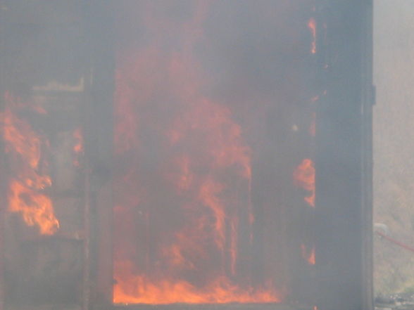 Übung Brandcontainer,... - 