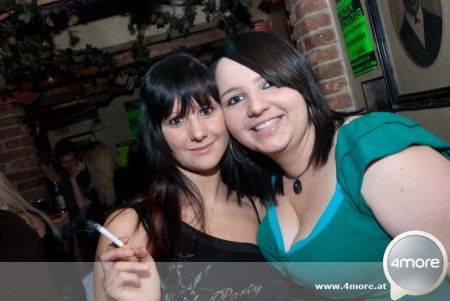 Party 09 - 