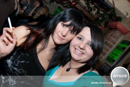 Party 09 - 