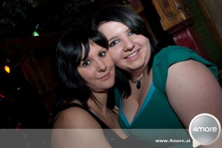 Party 09 - 