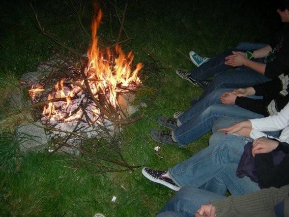 Lagerfeuer oder sowas ähnliches... - 