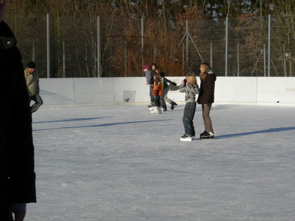 Jungscharübernachtung/Eislaufen - 