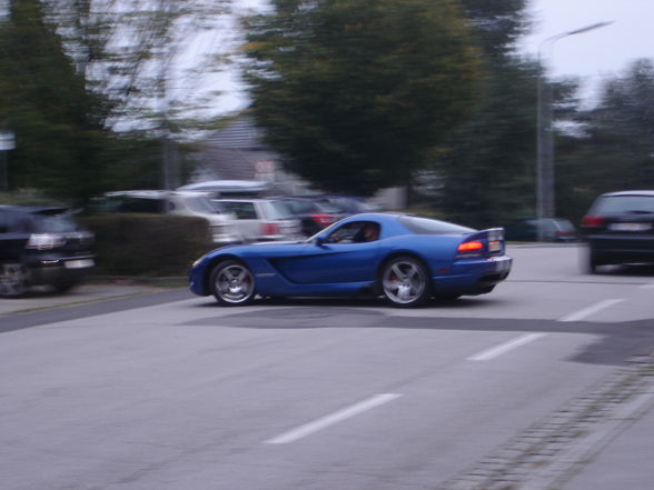 Dodge Viper SRT10 - 