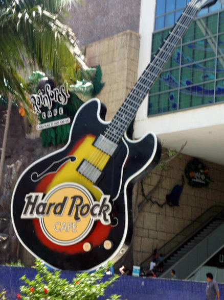 Hard Rock Cafe - 