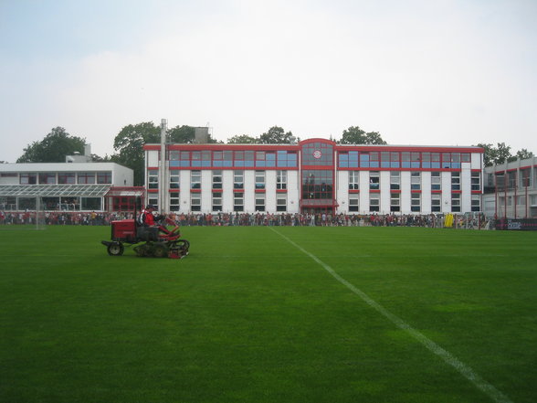 FC BAYERN TRAINING!! - 