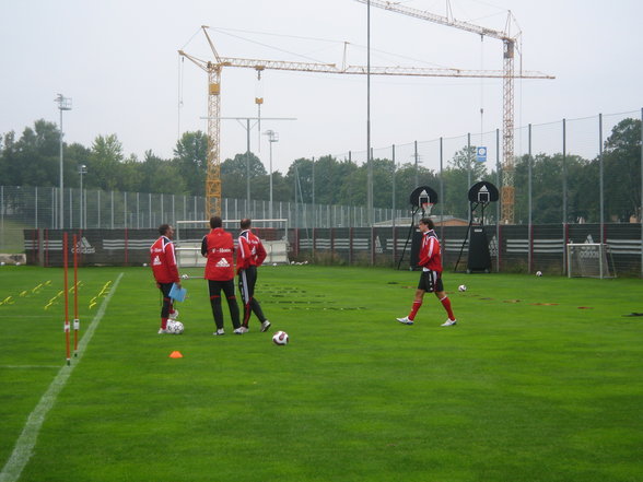 FC BAYERN TRAINING!! - 