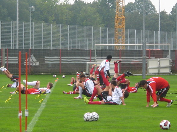 FC BAYERN TRAINING!! - 