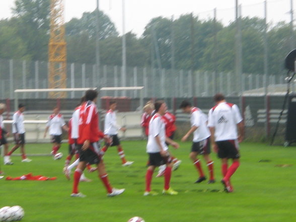 FC BAYERN TRAINING!! - 