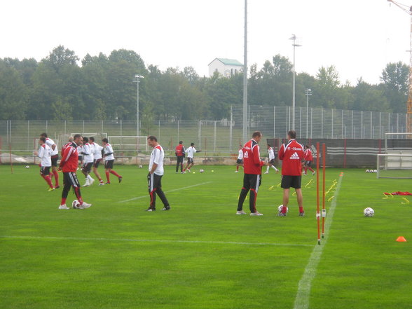 FC BAYERN TRAINING!! - 