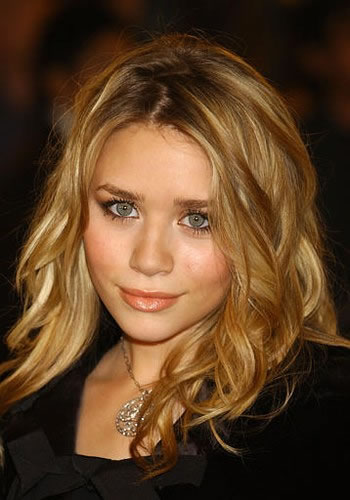 MARY KATE & ASHLEY OLSEN - 