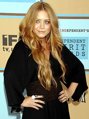 MARY KATE & ASHLEY OLSEN - 