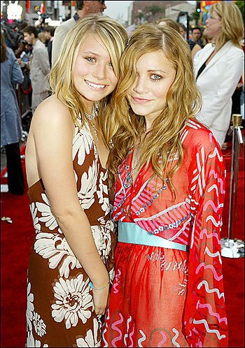 MARY KATE & ASHLEY OLSEN - 