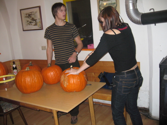 vorbereitung halloween party - 