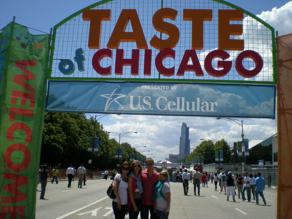 Taste Of Chicago Festival + Skyline - 