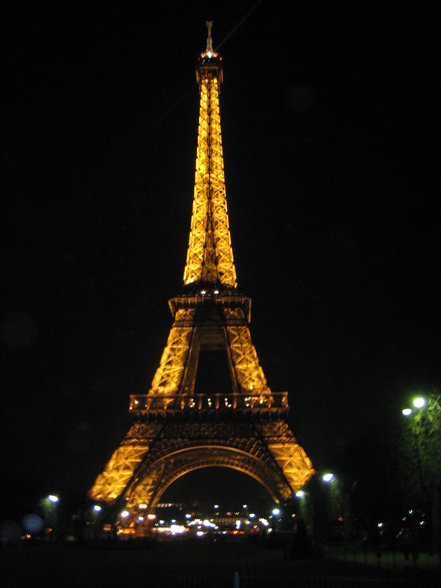 ein mädchen und ein bub in paris - 