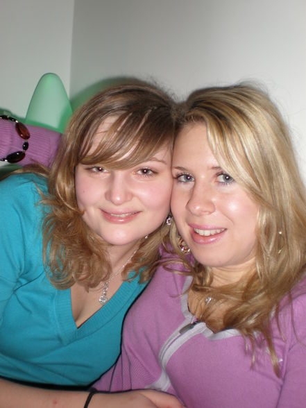 *party* *party* *party* - 