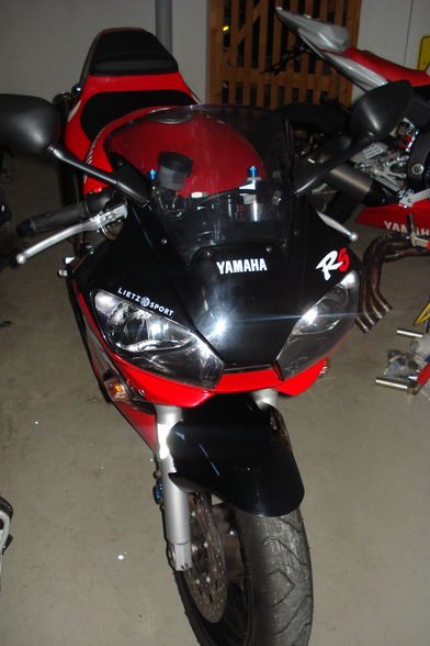 Yamaha R6 - 