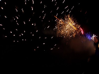 Feuerwerk UrfahranerMarkt und REFI Mensa - 