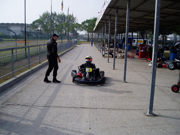 Ich beim  Kart fahren - 