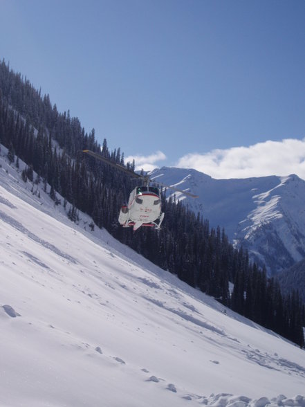 Heli Skiing - 