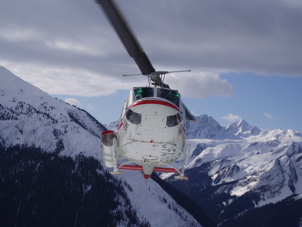 Heli Skiing - 