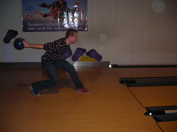 Bowlen mit 15 Polizisten :) - 