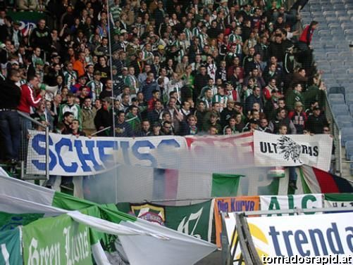 hooligans und fußballfans - 