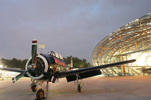 hangar 7 - 