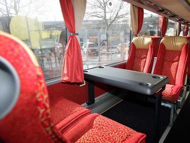 DER NEUE RAPID BUS - 