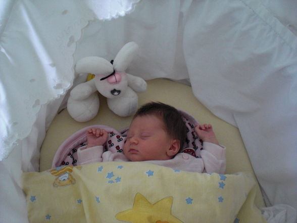 Unsere kleine Viktoria - 