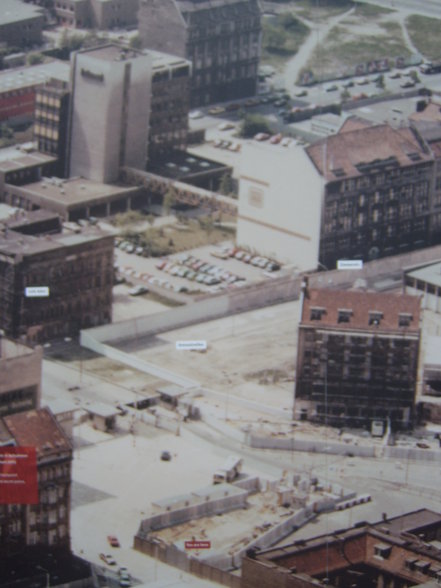 Checkpoint Charlie - 