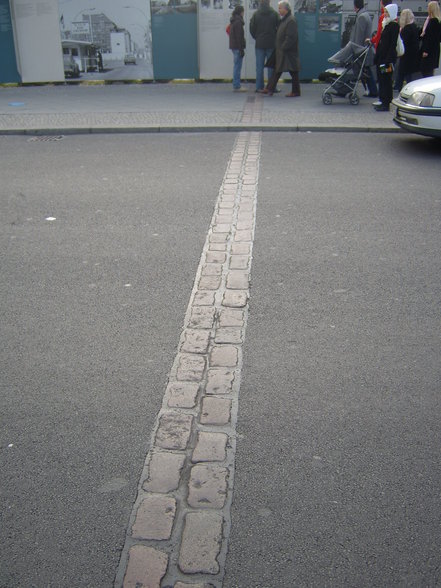 Checkpoint Charlie - 