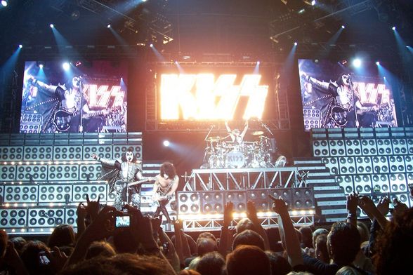 KISS ALIVE:35 (Wiener Stadthalle 2008) - 