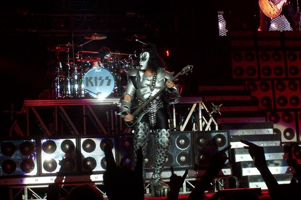 KISS ALIVE:35 (Wiener Stadthalle 2008) - 