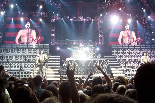 KISS ALIVE:35 (Wiener Stadthalle 2008) - 