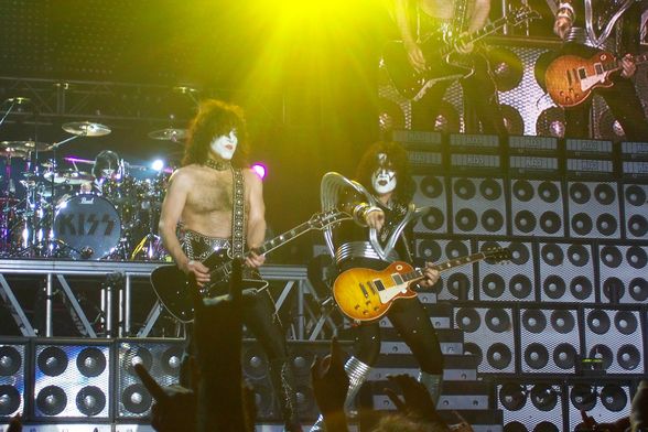 KISS ALIVE:35 (Wiener Stadthalle 2008) - 