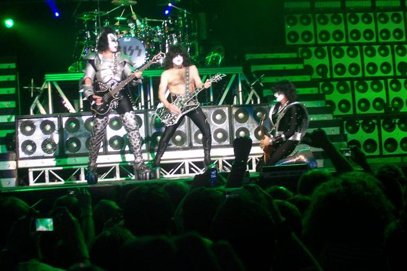 KISS ALIVE:35 (Wiener Stadthalle 2008) - 