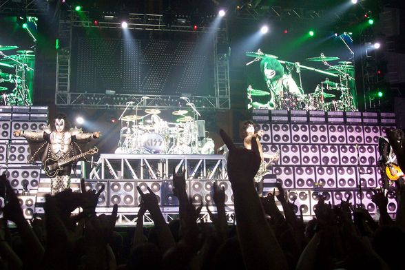 KISS ALIVE:35 (Wiener Stadthalle 2008) - 