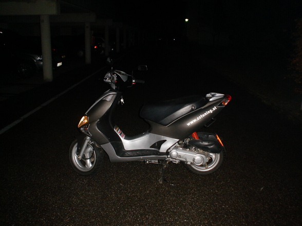 Mei Moped - 