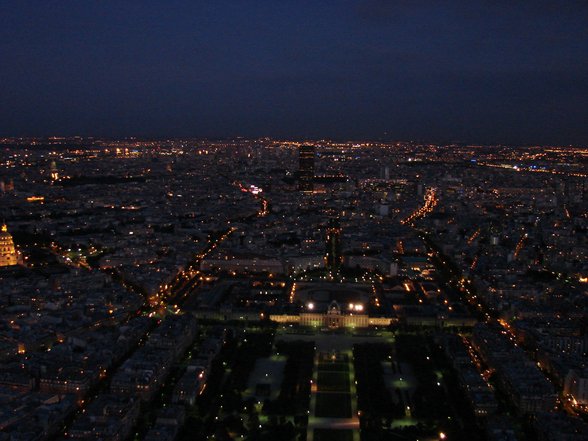 PARIS - 