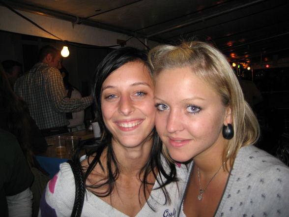 2008... es geht weiter mit Party... - 